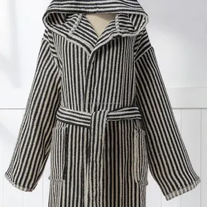 Albornoz Unisex de Lujo con Pompones, Tejido a Mano, de Algodón Turco, para Resort, Uso Todo el Año, Ropa de Dormir y de Estar por Casa, Verano, Suministrado por ODM, Turquía - Product Image 4