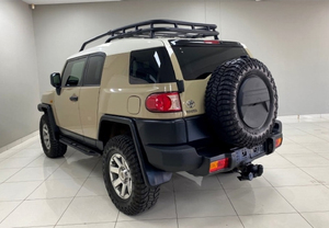 Pre-Owned 2022 TOYYOTA FJ CRUISER 4.0 V6 SUV - Product Image 5