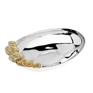 จานกลมสำหรับเสิร์ฟพร้อมด้ามจับลายดอกไม้สีทองทำจากสเตนเลสเคลือบเงาสำหรับตกแต่งร้านอาหารและตกแต่งบ้าน - Product Image 3