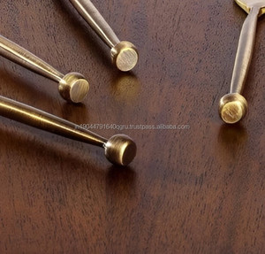 Ensemble de fourchettes à fruits en métal de qualité supérieure de 4 pièces en vente - Product Image 3