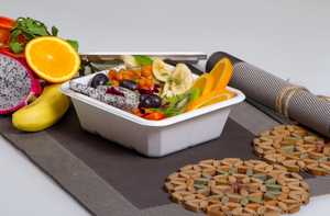 Assiette jetable en bagasse biodégradable GNE-9CP de luxe à 9 compartiments, design divisé pour - Product Image 6