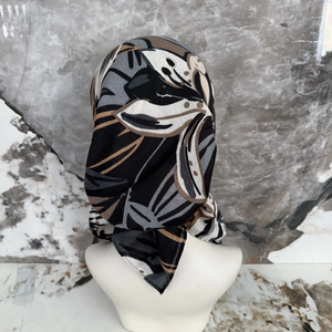 Écharpe longue carrée toutes saisons de couleur foncée, motif uni, mode féminine, antibactérienne, réversible, polyester - Product Image 3