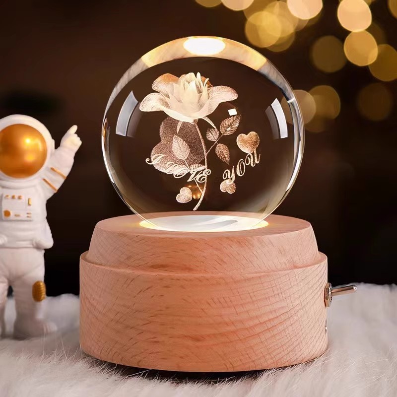 Creative Beech Wood Automatic Rotating Music