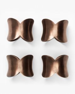 Élégant rond de serviette décoratif en métal perlé pour les fêtes de mariage, les banquets formels ou les dîners de vacances saisonnières - Product Image 2