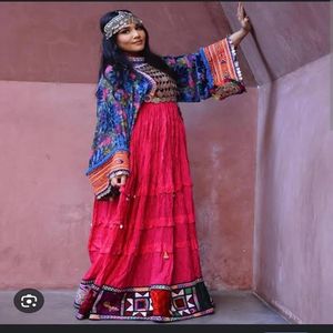 Haute qualité couleur verte femmes afghan traditionnel Salwar Kameez Net tissu hiver robes de soirée 2025 - Product Image 3