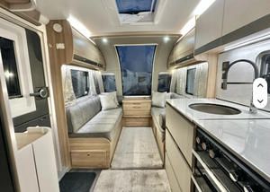 Autocaravana de Alta Calidad a Bajo Precio, Modelo 2024, 8 Asientos, Origen Estadounidense - Product Image 4