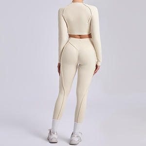 Ensemble de yoga sans couture pour femmes avec logo personnalisé, respirant, uni, tenue de sport automne-hiver, haut court à manches longues avec leggings taille haute - Product Image 5