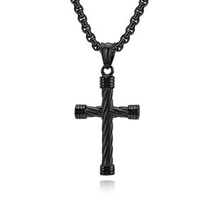 Collar con Colgante de Cruz Personalizado para Hombre, en Plata de Ley 925, Chapado en Oro, con Diamante - Product Image 1