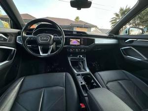 Voiture d'occasion fiable Audi Q3 Premium S line 4 portes SUV AWD 2020 avec moteur 45 TFSI (2.0L 4 cylindres Turbo 8A) - Product Image 4