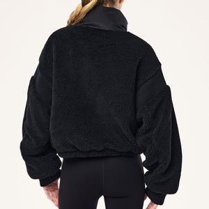Vêtements de sport à fermeture éclair Indemand, veste matelassée surdimensionnée pour femmes, vêtements d'hiver tendance élégants, veste à boutons pression sur le devant avec logo personnalisé - Product Image 2