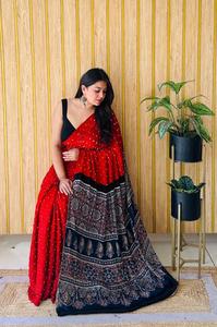 ผ้าไหมแท้พิมพ์ลาย Bandhej Gajji ผ้าส่าหรีจากนักออกแบบที่สวยงาม - Product Image 3