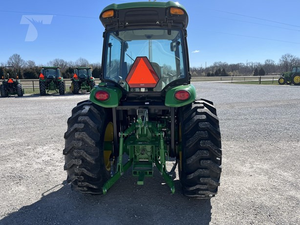 Tractor Utilitario Compacto John Deere 4044R 2025, 43HP, 4WD, Tractor Compacto Premium con Cargador en Venta - Product Image 3
