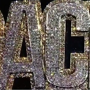 Pendentifs fins et breloques hip-hop élégants en argent sterling 925 en or 14 carats pour hommes Nouveau style glacé Moissanite Pierre principale Cadeau parfait - Product Image 5