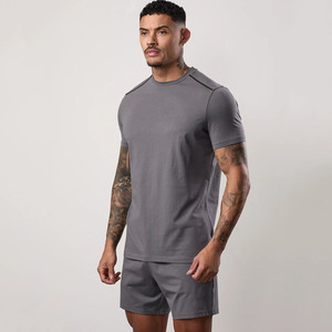 Diseño personalizado de alta exigencia Logo gris 2 piezas Muscle Fit hombres Jersey camiseta y pantalones cortos conjunto gimnasio entrenamiento playa y ropa de calle - Product Image 1