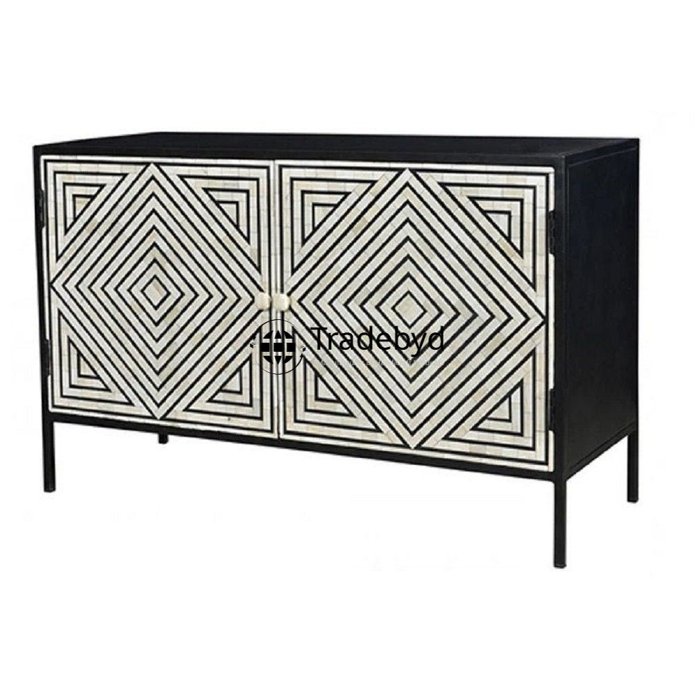 Available in different Colors