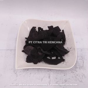 Coquille de noix de coco à haute teneur en carbone, charbon de bois, matière première chicha, narguilé, BRIQUETTES de charbon actif dans Al kawaneej UNI, émirats arabes - Product Image 3