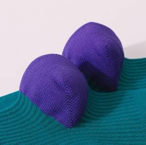 Custom Jacquard Logo Mid-Calf Sports <b>Socks</b> <b>with</b> Color Block <b>Toes</b> and Heels Arch Support ODM Factory Price - Product Image 4