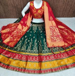 Tissu Brocart de créateur Anarkali Lehenga Choli Pure Soie Varanasi Dupatta Style Party Wear Collection - Product Image 4