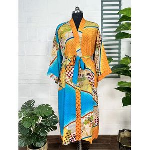 Kimono Vintage de Seda Crepé, Bata Suave y Cómoda, Ropa de Dormir Ligera y Lujosa, Regalo Perfecto de Verano para Mujer - Product Image 1