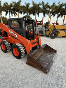 มอเตอร์ปั๊มเกียร์ดีเซลรถตักล้อยาง Kubota SSV75 มือสอง ประสิทธิภาพสูง สำหรับงานก่อสร้าง - Product Image 2