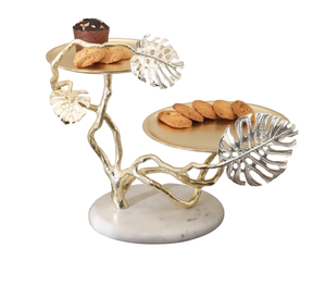 Recién llegado Base de mármol Diseño en forma de planta Soporte para pasteles con dos placas de metal en la parte superior con tamaños 15,5x13,5x13 pulgadas - Product Image 1