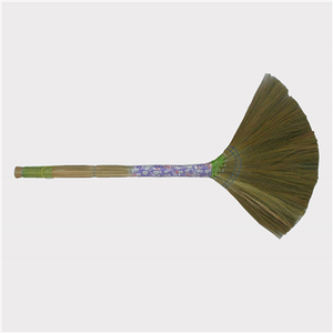 Usine directe petit balai de bâton en bois avec manche en bambou doux artisanat balai d'herbe pour un usage domestique en gros du Vietnam - Product Image 5