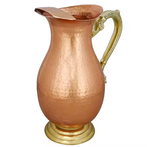 Carafe à eau classique en cuivre écologique Crescent Crafts sans couvercle, décorative, idéale pour les fêtes, avec poignée en laiton - Product Image 4