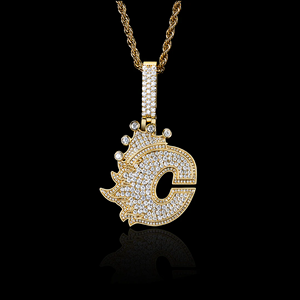 Collier pendentif hip-hop personnalisé avec initiales en diamants CZ glacés - Product Image 1