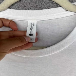 เสื้อยืดเครื่องแต่งกายระดับถัดไปสำหรับทุกเพศของผู้ชายและผู้หญิงโลโก้ตามสั่ง - Product Image 3