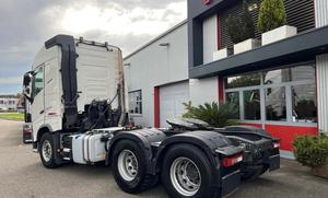 Vol-vo FH 500 Globetrotter 6x4 Euro6, Trasmissione Automatica, Motore Diesel 451-500 CV, Capacità di Carico 21-30T, Sedile con Sospensione Pneumatica - Product Image 5