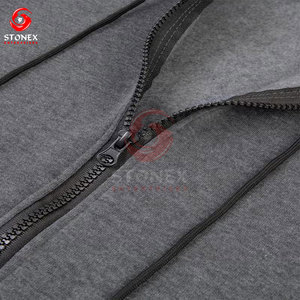 เสื้อฮู้ดซิปผู้ชายสำหรับฤดูหนาว ออกแบบเองได้ สไตล์ลำลอง ผ้าฟลีซ 100% ผ้าฝ้ายเนื้อนุ่ม สี ขนาด และโลโก้แบบกำหนดเอง ทรงปกติ - Product Image 5