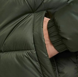 Doudoune d'hiver personnalisée OEM Manteau d'hiver matelassé alternatif à la mode pour les voyages en plein air et les vêtements d'équipe - Product Image 4