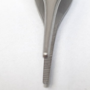 Pinces à tissus Adson Brown 4,75 pouces avec inserts en carbure de tungstène, pinces à pouce en acier inoxydable par Gray Rocks - Product Image 5