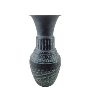 Vase à fleurs en fer décoratif en métal Pot de bureau à patine grise pour la maison et le bureau décoratif fait à la main en vrac - Product Image 6