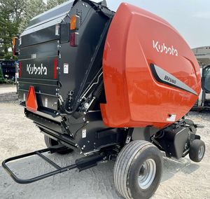 Mini Enfardadora de Heno Kubota BV5160, Enfardadora Redonda Compacta de Paja, Prensa Agrícola para Forraje - Product Image 1