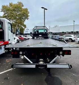 Excelente Estado, Camión de Remolque For-Hino L7 2025 - Cummins, 260HP, Automático, Bajo Kilometraje, Envío Internacional - Product Image 3