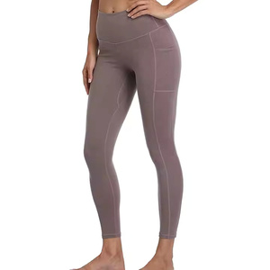 Leggings ajustados elásticos de cintura alta para mujer de último estilo, pantalones transpirables de cintura alta para correr con estampado a la venta - Product Image 4