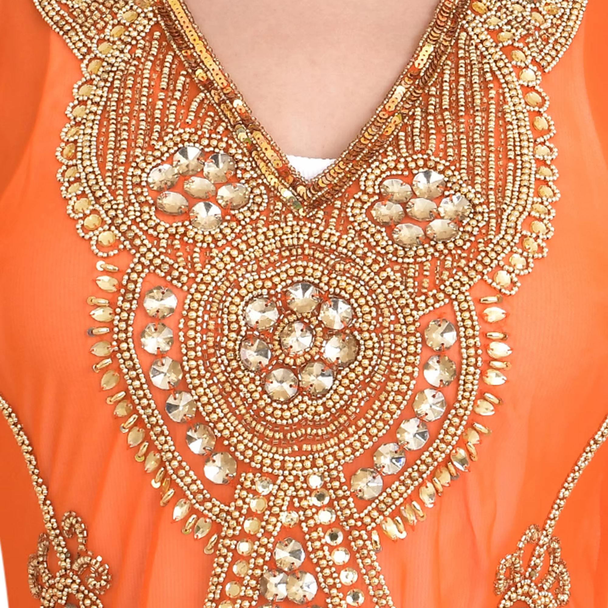 Compra nuestra colección de blusas bordadas con perlas para mujer