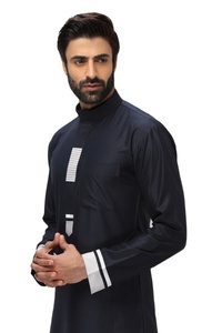 Prix de gros thobe pour hommes 2023 best-seller thobe pour hommes personnalisé rayures blanches teint en bleu thobe pour hommes longue longueur bloc de couleur - Product Image 4