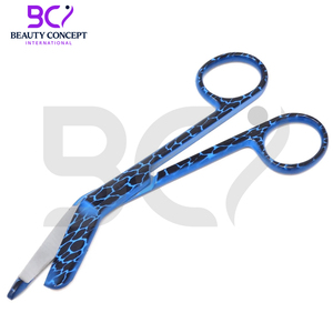 กรรไกรผ่าตัดผ้าพันแผลสำหรับผ่าตัดสีฟ้าสีดำ - Product Image 2