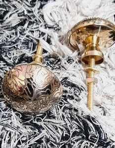 Bouton de porte en cuivre et laiton de style antique, quincaillerie décorative vintage solide pour portes principales armoires armoires armoires meubles - Product Image 1