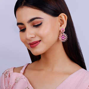 Boucles d'oreilles pendantes Ghoomar Chandbali en alliage de laiton plaqué or, design ethnique tendance avec pompons, bijoux mignons pour fêtes et mariages, cadeaux - Product Image 3