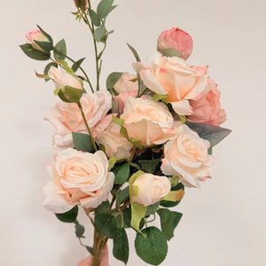 Bouquet di rose artificiali in seta rosa, 12 pezzi, fiori realistici fatti a mano per decorazioni domestiche e matrimoni - Product Image 1