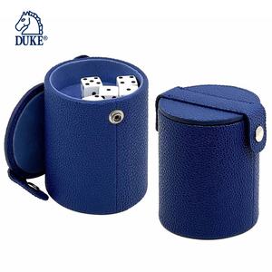Tasse à dés en similicuir de luxe au design personnalisé avec compartiment de rangement - Product Image 1