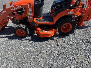 NOUVEAU Tracteur-chargeur-pelleteuse Kubota BX23s - Product Image 3