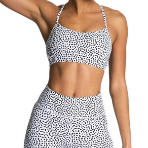 Ensemble de soutien-gorge de sport respirant et à séchage rapide pour femmes, taille XXL, imperméable, vêtements de sport pour le yoga et la salle de sport, avec shorts pour l'entraînement et le fitness - Product Image 1