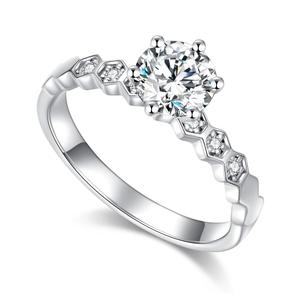 Personnalisable 100% Satisfaction Fantaisie Solitaire Ovale VVS1 Moissanite Mariage Bague en Diamant Or 14K/18K pour Fêtes de Fiançailles - Product Image 1