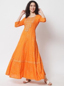 ชุดเดรสยาวแบบ Anarkali สำหรับผู้หญิง ผ้าวิสโคสเรยอน ปักลาย Gotta Patti มีหลายแบบให้เลือก - Product Image 5