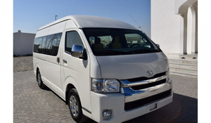 HIACE 2022 d'occasion, Van AWD, sièges en cuir R20, ACC, 16 places, conduite à gauche, automatique, intérieur clair, éclairage LED - Product Image 3