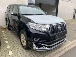 Usado 2021 para Prado V6 VXL AWD cuero oscuro SUV con techo panorámico - Product Image 3